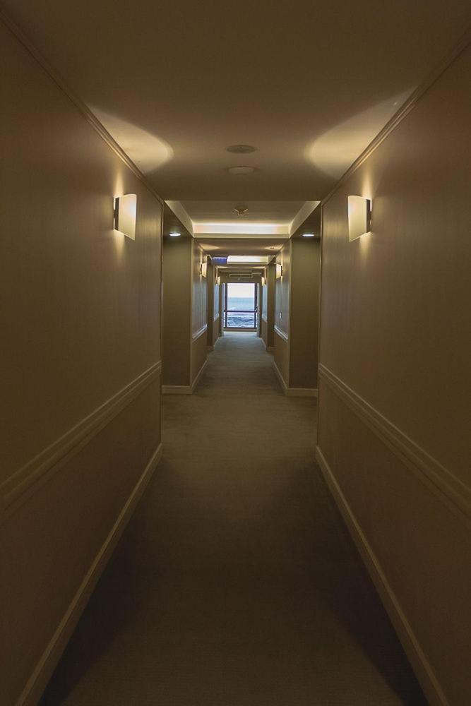 Austral Plaza Hotel Comodoro Rivadavia Esterno foto