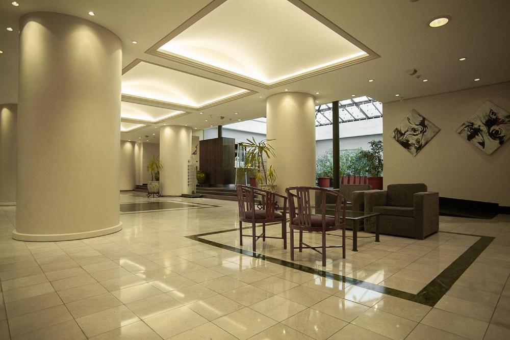Austral Plaza Hotel Comodoro Rivadavia Esterno foto