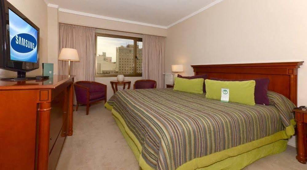 Austral Plaza Hotel Comodoro Rivadavia Esterno foto